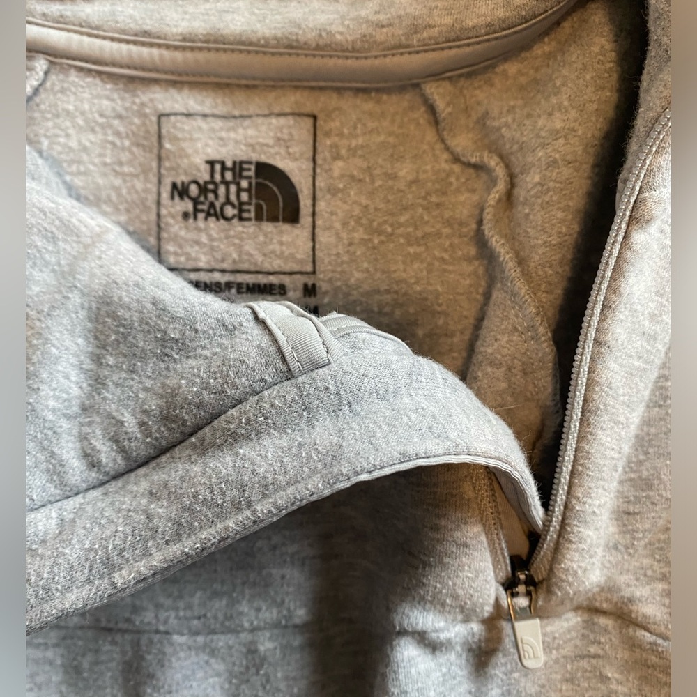North face pullover - Picture 2 of 6